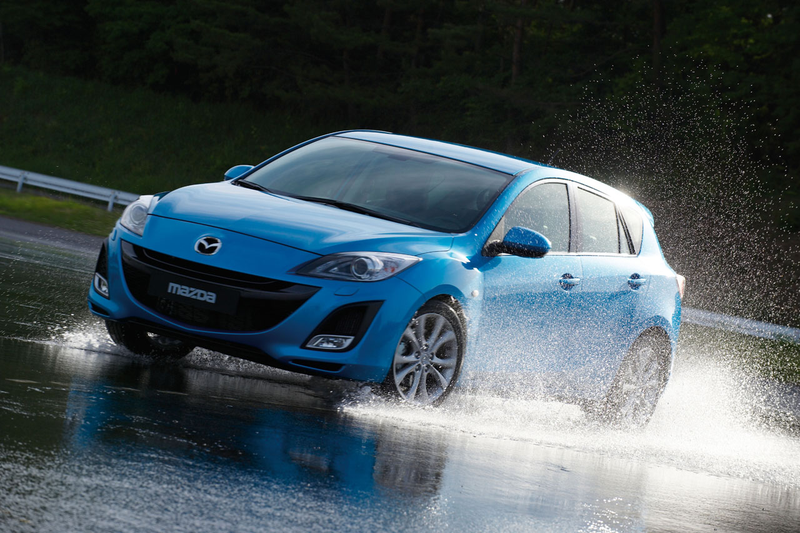 Illustration for article titled 2010 Mazda3 Hatchback Shows Off Sexy New Rear Live In Bologna